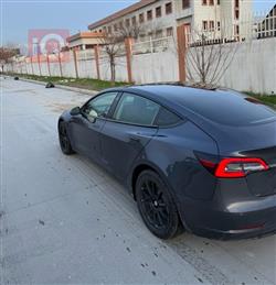 تسلا موديل 3